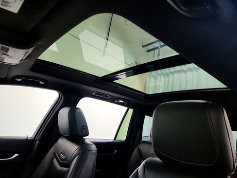 Used 2020 Cadillac XT6 Premium Luxury image 11