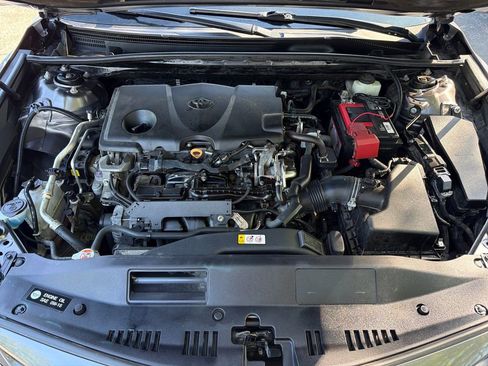 Used 2019 Toyota Camry SE FWD image 24