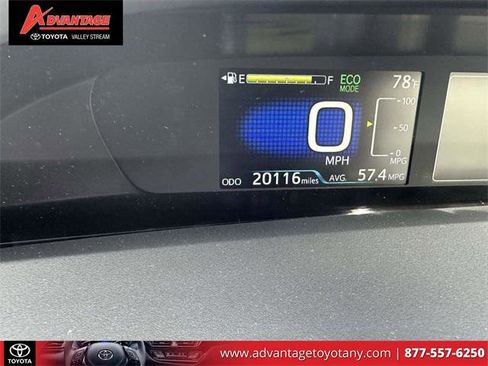 Certified 2022 Toyota Prius XLE image 30