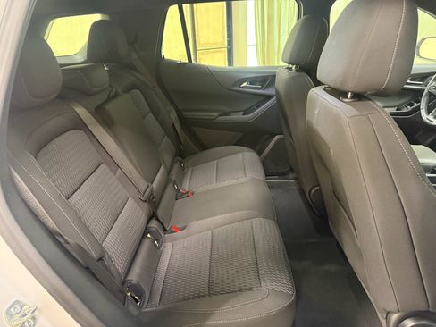 Used 2025 Chevrolet Equinox LT FWD image 20