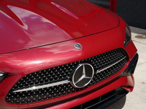 Used 2024 Mercedes-Benz CLE 300 4MATIC Coupe image 6