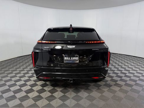 Used 2024 Cadillac Lyriq Sport AWD/4WD image 9