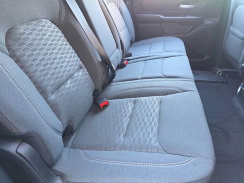 Used 2026 RAM 1500 Express AWD/4WD image 17