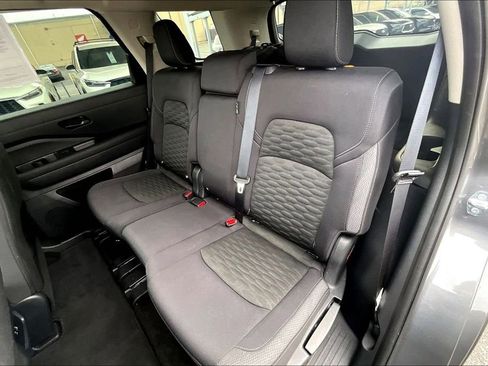 Used 2024 Nissan Pathfinder S AWD/4WD image 34