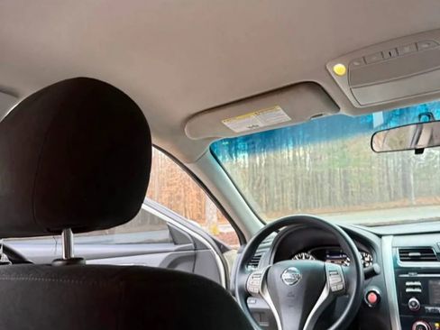 Used 2015 Nissan Altima 2.5 S w/ Power Driver Seat Package image 12