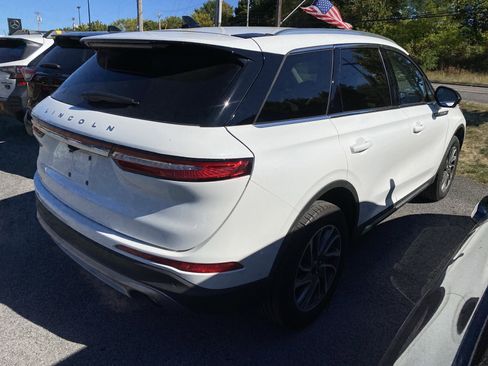 Used 2022 Lincoln Corsair AWD w/ Equipment Group 101A image 5