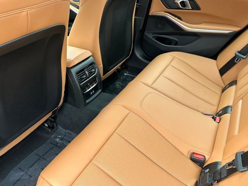 Used 2025 BMW 330i Sedan w/ Premium Package image 4