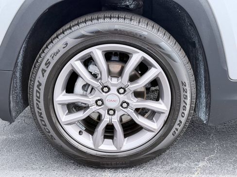 Used 2024 GMC Terrain SLT w/ Tech Package FWD image 38