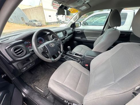 Used 2018 Toyota Tacoma SR w/ SR Convenience Package image 26