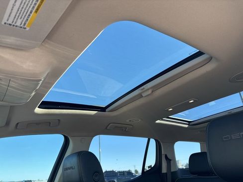 Used 2020 GMC Acadia Denali w/ Trailering Package image 35