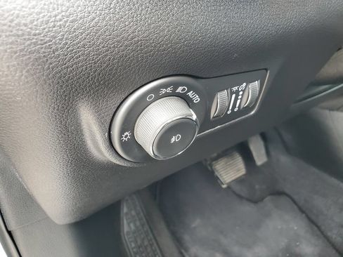 Used 2024 Jeep Compass Limited AWD/4WD image 19