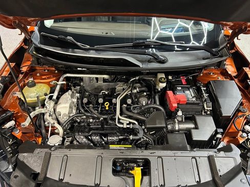 Used 2021 Nissan Rogue Platinum image 11