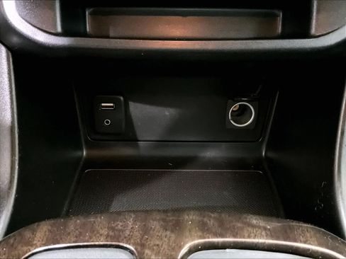 Used 2017 GMC Canyon SLE w/ SLE Convenience Package image 26