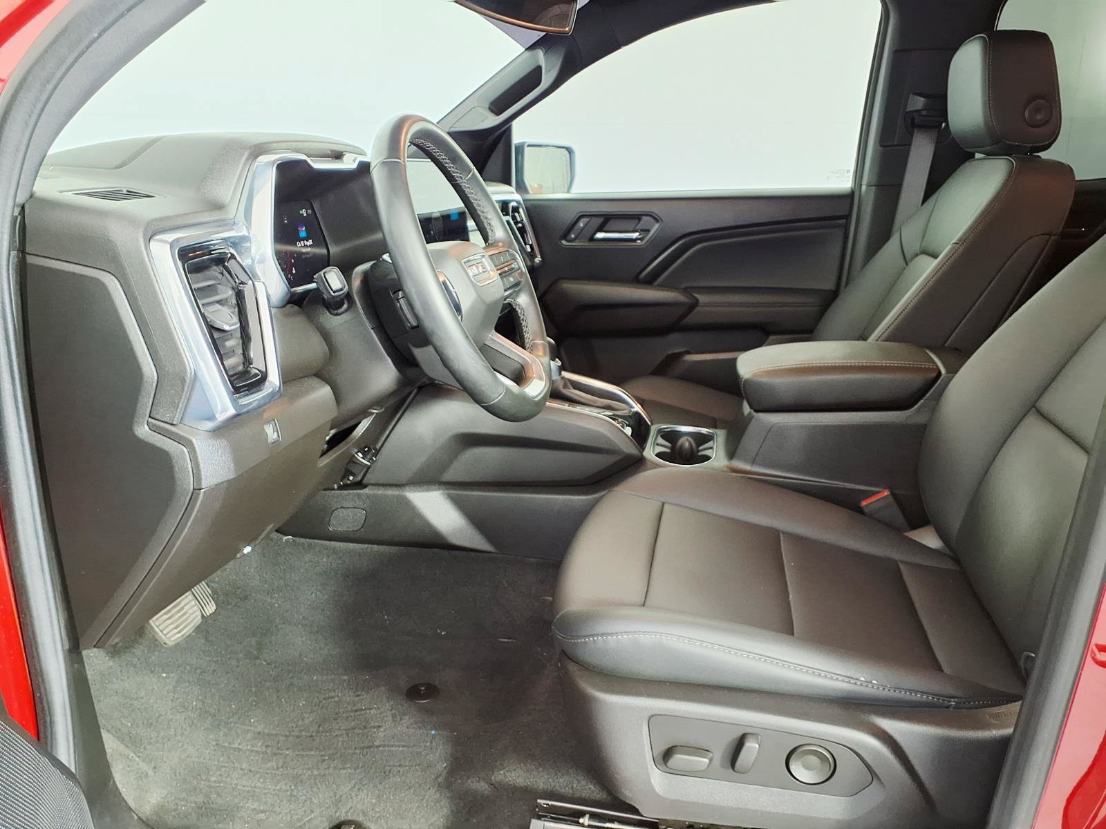 Used 2024 GMC Canyon Elevation w/ Elevation Premium Package RWD image 25