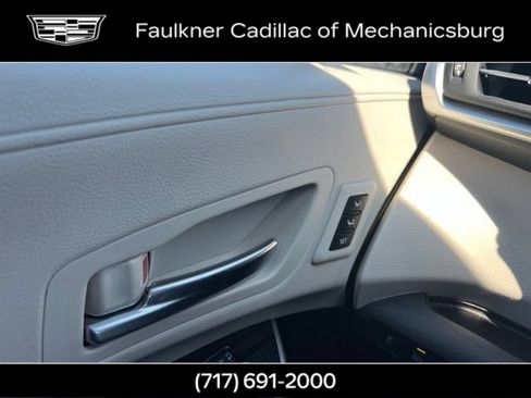Used 2023 Toyota Sienna Platinum AWD/4WD image 31