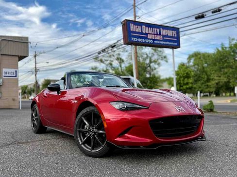 Used 2016 MAZDA MX-5 Miata Club RWD image 1