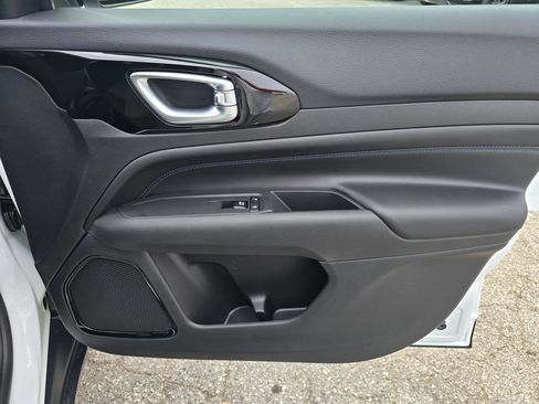 New 2026 Jeep Compass Latitude AWD/4WD image 37