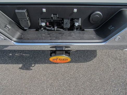 New 2026 GMC Sierra 1500 SLT w/ SLT Premium Package image 7