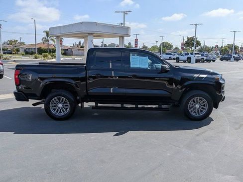 Used 2024 Chevrolet Colorado LT RWD image 4