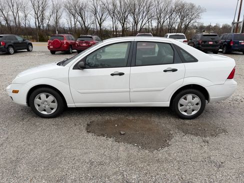 Used 2007 Ford Focus S image 6