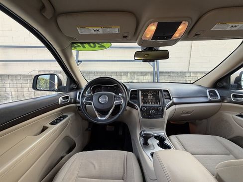Used 2014 Jeep Grand Cherokee Laredo w/ Quick Order Package 23E RWD image 41