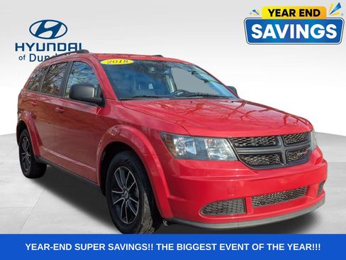 Used 2018 Dodge Journey SE w/ Blacktop Package image 11