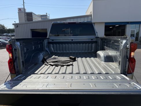 Used 2024 Chevrolet Silverado 2500 Custom w/ Custom Value Package AWD/4WD image 28