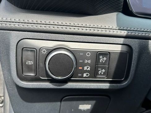 Used 2025 Ford Mustang Premium RWD image 25