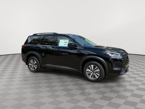 New 2026 Nissan Pathfinder SL AWD/4WD image 13
