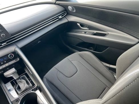 New 2026 Hyundai Elantra Hybrid w/ Cargo Package FWD image 15