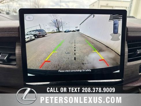 Used 2024 Ford Expedition Max Limited AWD/4WD image 18