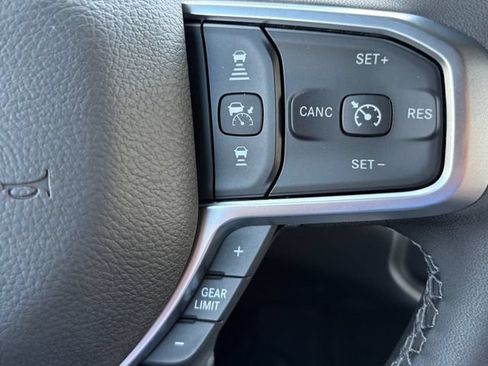 New 2026 RAM 3500 Big Horn AWD/4WD image 21