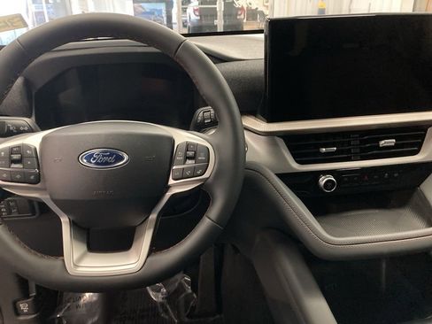 New 2026 Ford Explorer Active AWD/4WD image 23