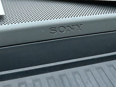 Used 2016 Ford F150 Lariat w/ Equipment Group 502A Luxury image 18