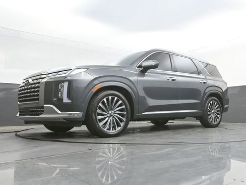 Used 2023 Hyundai Palisade Calligraphy FWD image 38