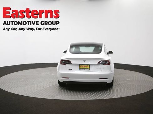 Used 2022 Tesla Model 3 Long Range AWD/4WD image 32