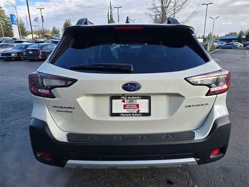 Certified 2025 Subaru Outback Limited image 5