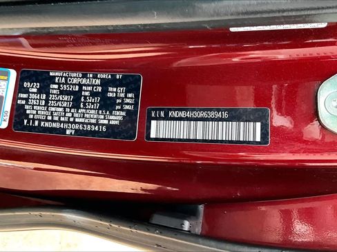 Used 2024 Kia Carnival LX FWD image 34