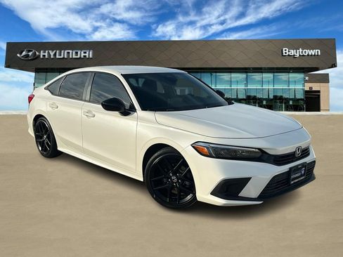 Used 2024 Honda Civic Sport image 1