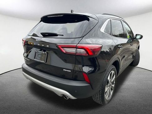 Used 2024 Ford Escape Platinum image 17