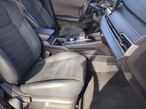 Used 2023 Mitsubishi Outlander SE image 27