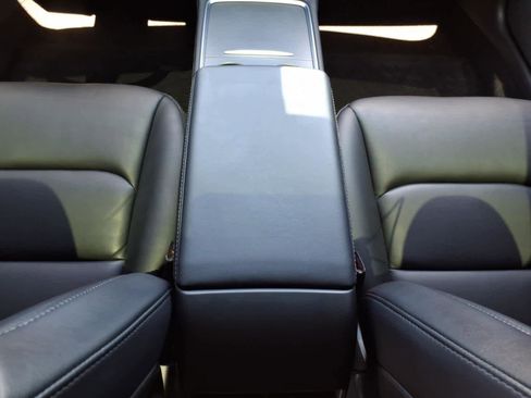 Used 2022 Tesla Model 3 image 30