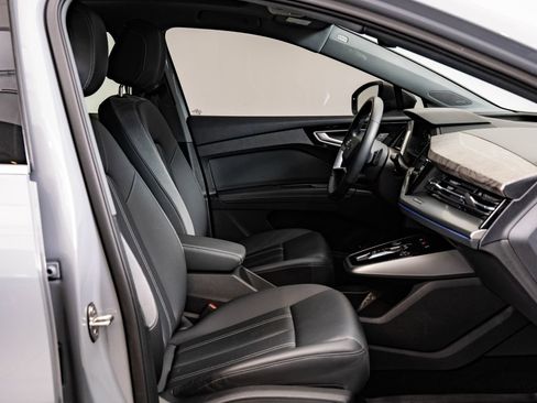 Used 2023 Audi Q4 e-tron Premium Plus w/ Premium Plus RWD image 25