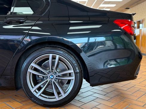 Used 2016 BMW 750i xDrive AWD/4WD image 16
