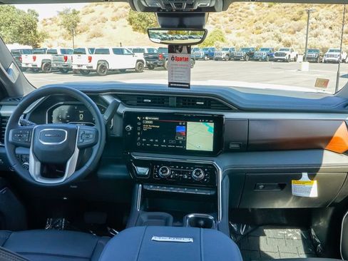 New 2026 GMC Sierra 2500 Denali w/ Denali Reserve Package AWD/4WD image 14