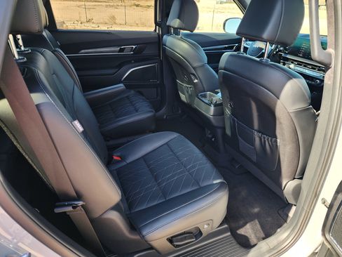 Used 2024 Kia Telluride SX Prestige X-Pro AWD/4WD image 14