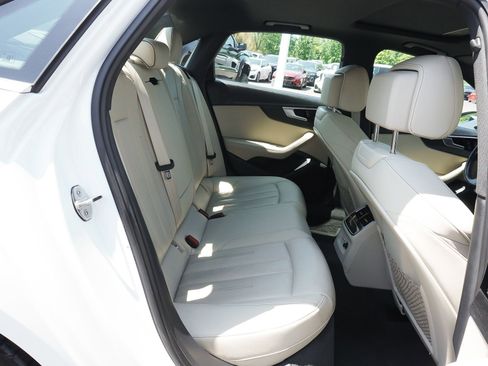 Used 2022 Audi A4 2.0T Premium Plus AWD/4WD image 38
