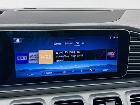 Certified 2024 Mercedes-Benz GLS 450 4MATIC image 16