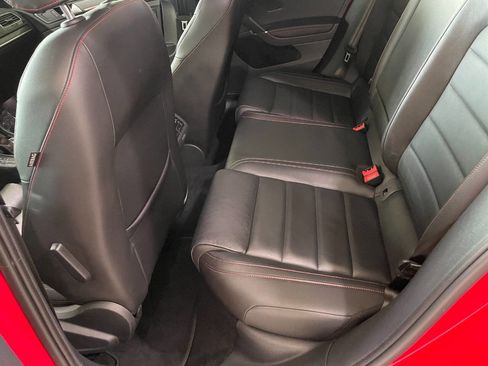 Used 2020 Volkswagen GTI SE image 21