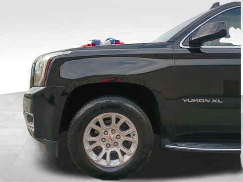 Used 2020 GMC Yukon XL SLT image 15